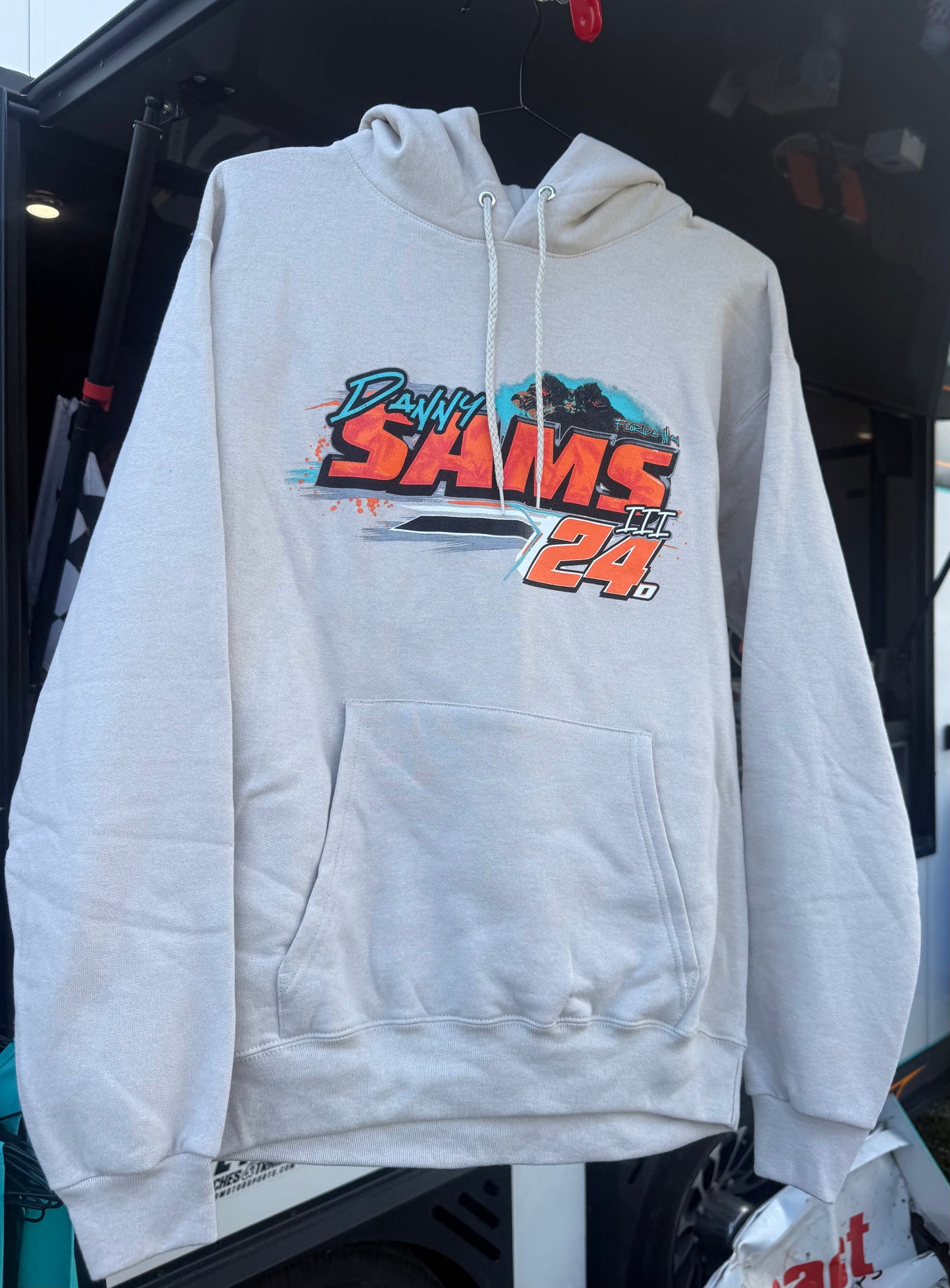 PEEKING GATOR HOODIE - SAND
